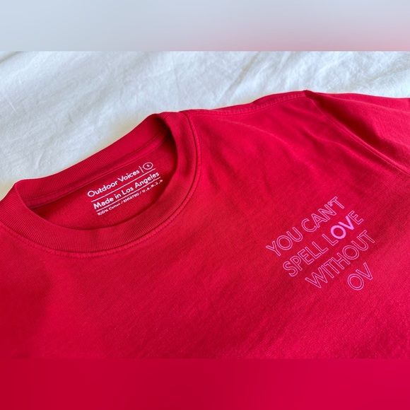 Like New Outdoor Voices Love Without OV Cropped Sweatshirt Small - Picture 6 of 6